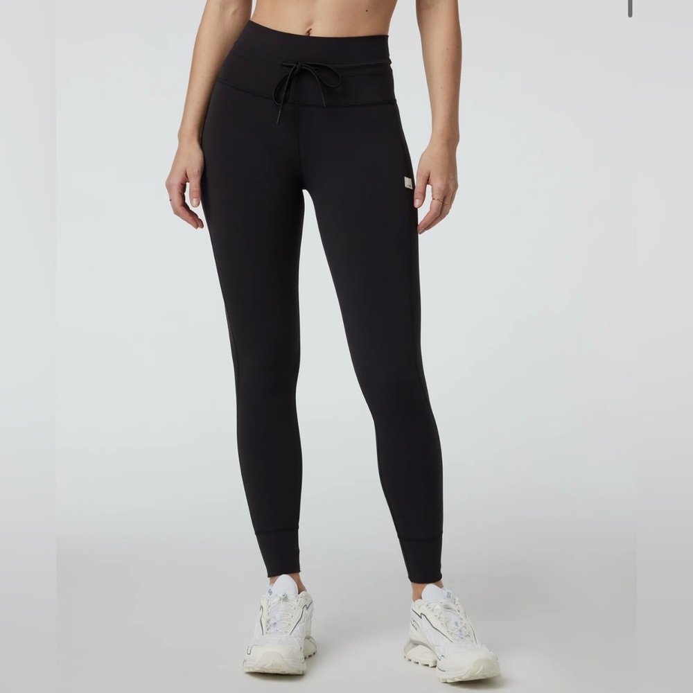 Vuori Daily Legging - Black - Picture 5 of 5